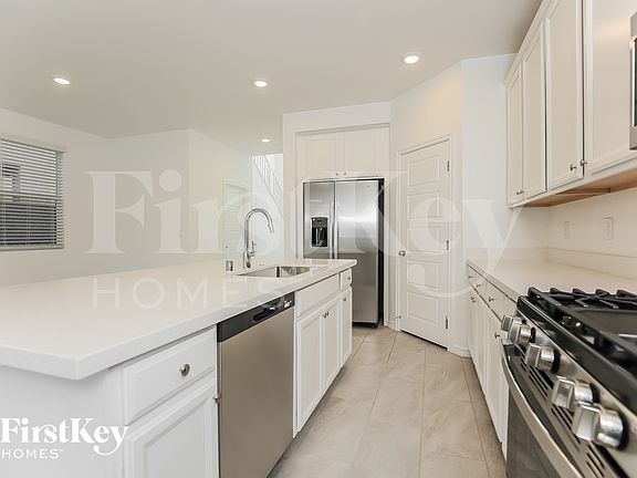 5th image of 2962 Moulin Heights St