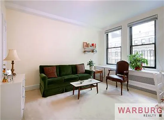 Sold by Warburg | media 28