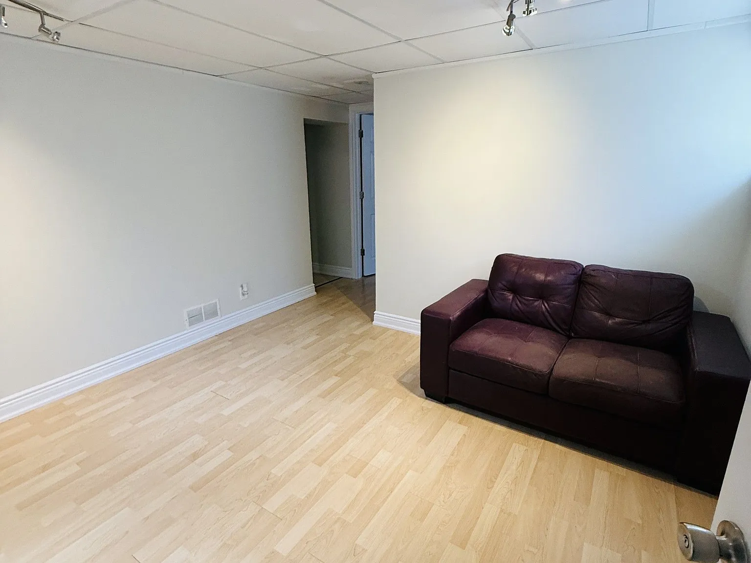 2 bed, $1,400 — Photo 3