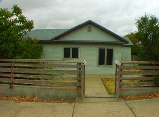 126 4th Ave SW, Cut Bank, MT 59427