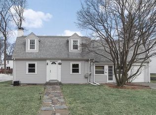 145 Day St, Newton, MA 02466