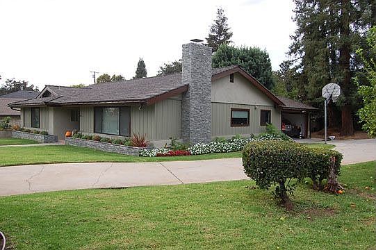 1st image of 1049 Oakdale Ln