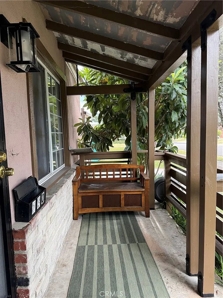 3 bed, 1092 sqft, $3,500 — Photo 4