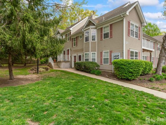1202 Cypress Ln, East Brunswick, NJ 08816