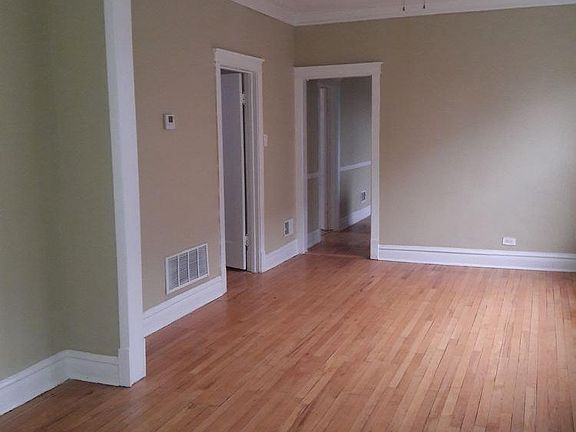 2nd image of 246 W 107th St Fl 2nd