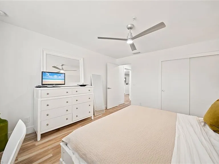544 10th Ave S #202N — Photo 21