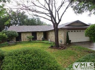 12030 Woodsrim St, Live Oak, TX 78233