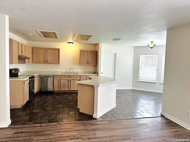 814 Empresario Dr — Photo 4