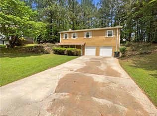 5942 Rock Ct #5, Union City, GA 30291