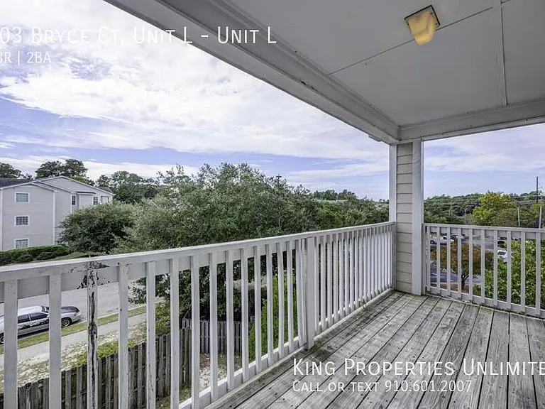 803 Bryce Ct #L — Photo 27