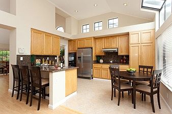 Kitchen 1 :: 8 Lawrence Road