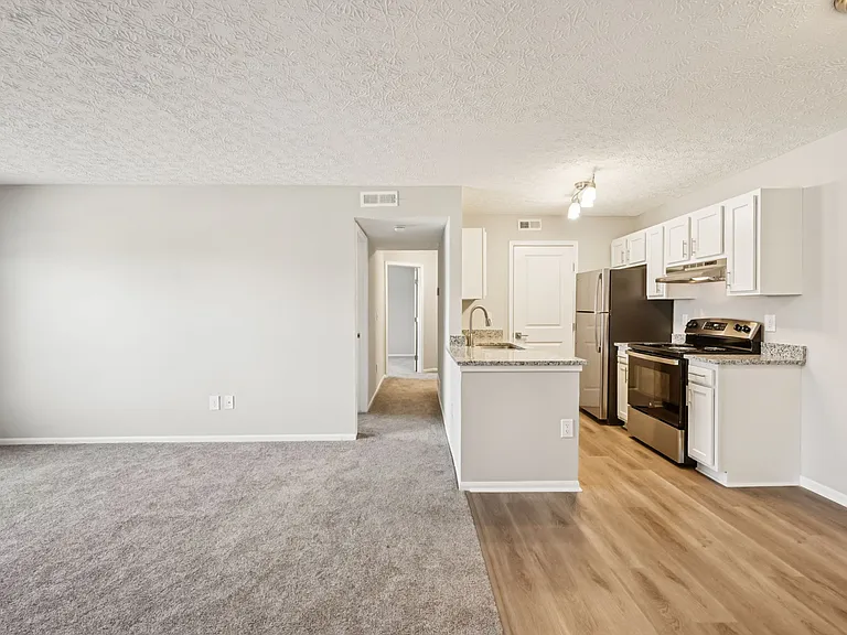 Greensview — Photo 75