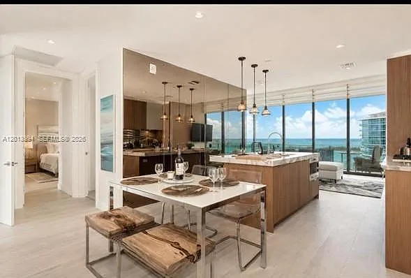 2831 S Bayshore Dr #1504 — Photo 2