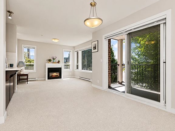 2nd image of 9422 Victor St #206