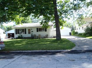 4407 Lee St NE, Cedar Rapids, IA 52402
