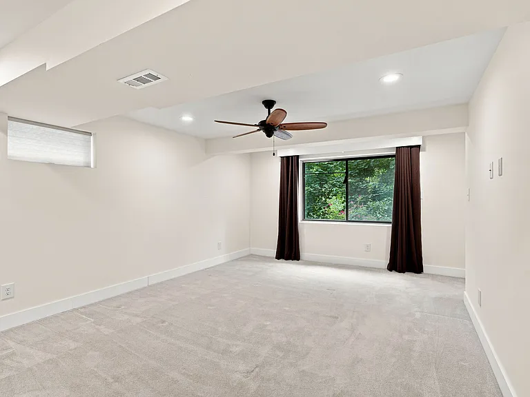 4874 Vermilion Dr — Photo 29