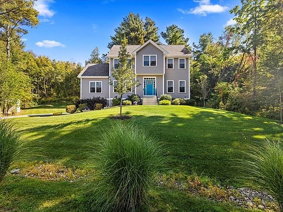 4th image of 46 Glen Dr