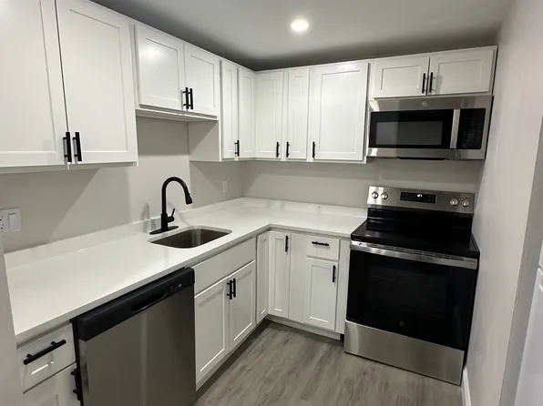 Legacy Apartments Rockland