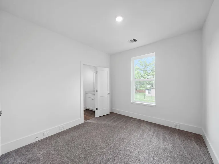 7504 Carver Rd #D — Photo 16