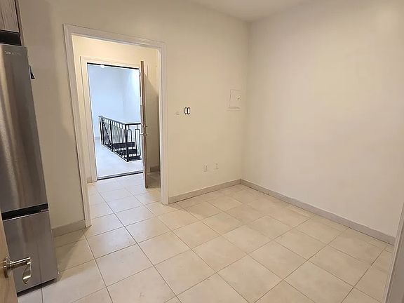 2nd image of 2232 E 7th St #2F