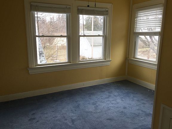 2nd image of 1218 Seneca Dr