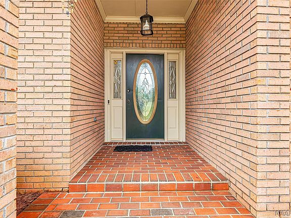 4th image of 225 Twin Oaks Ln