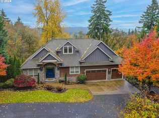1450 SW Crescent Dr, West Linn, OR 97068