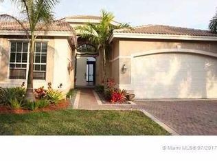5208 SW 195th Ter, Miramar, FL 33029