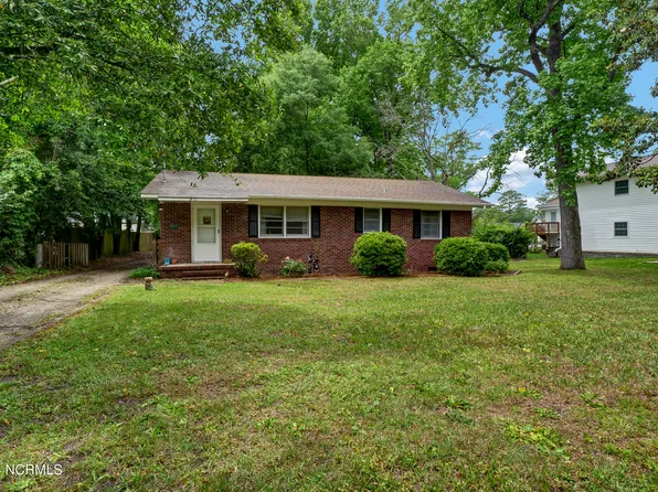 311 Pine Hills Drive, Wilmington, NC 28403