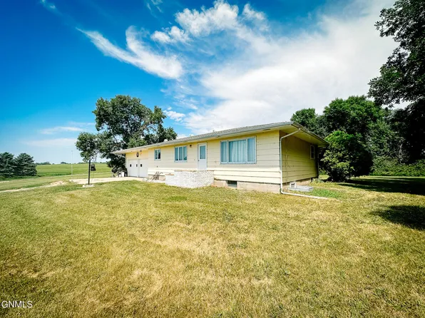 2673 52nd Ave NE, Maddock, ND 58348