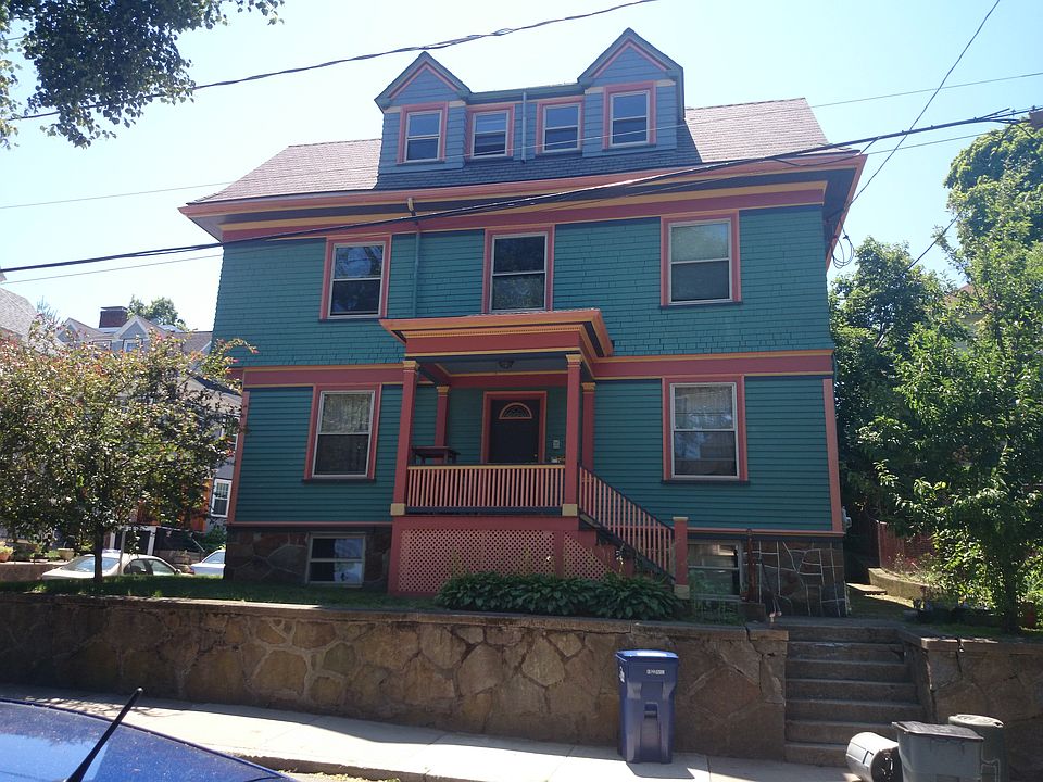 2nd image of 53 Sheridan St