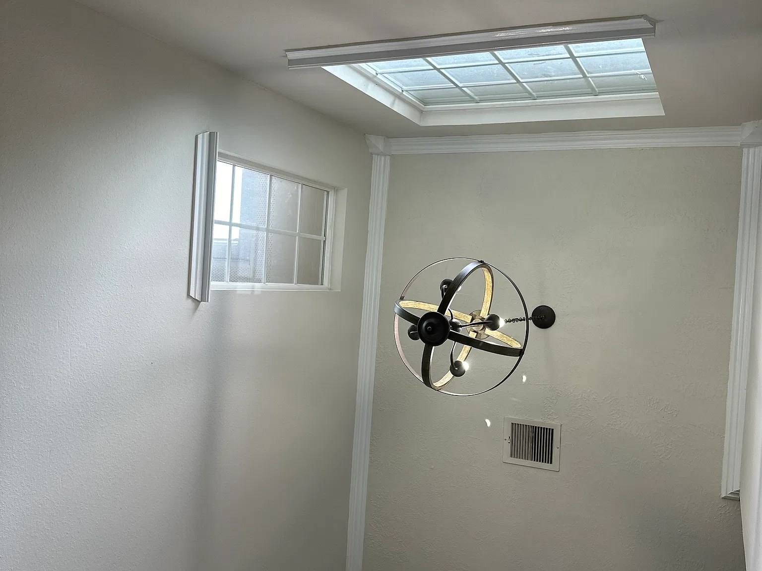 3 bed, 2.5 bath, 1600 sqft, $2,500 — Photo 3