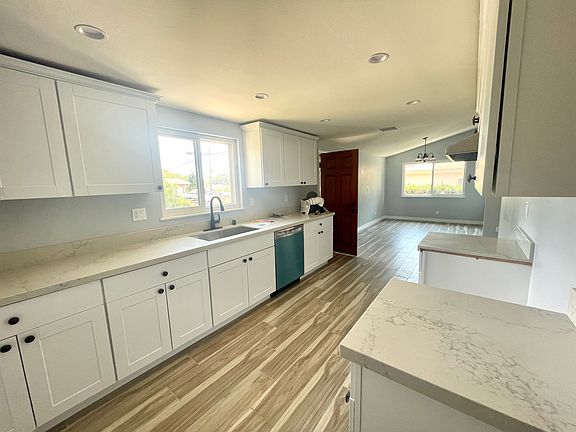 5th image of 8185 Jadeite Ave