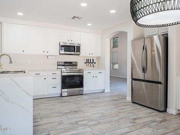 5th image of 3362 E COTTON Lane