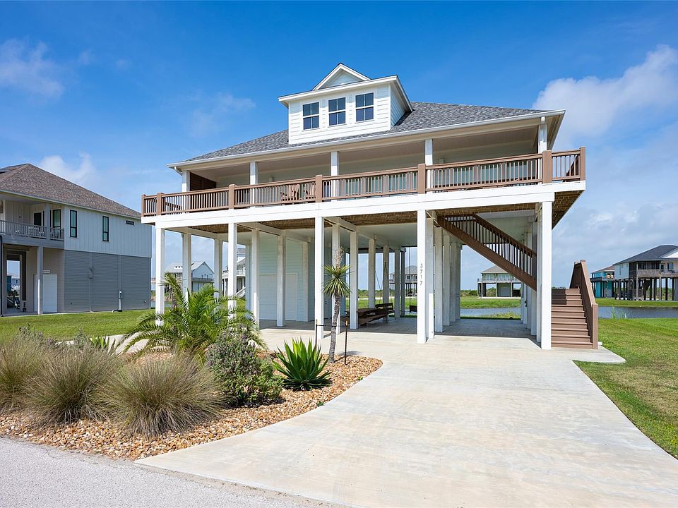 1st image of 3717 Biscayne Beach Rd
