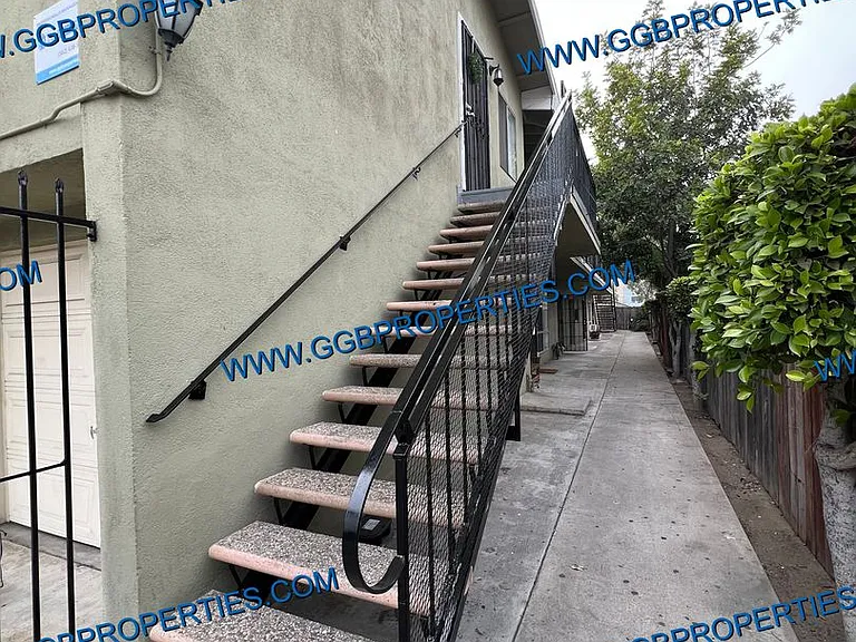 549 Nebraska Ave — Photo 8