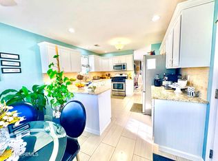 16 Round Valley Court, Lakewood, NJ 08701