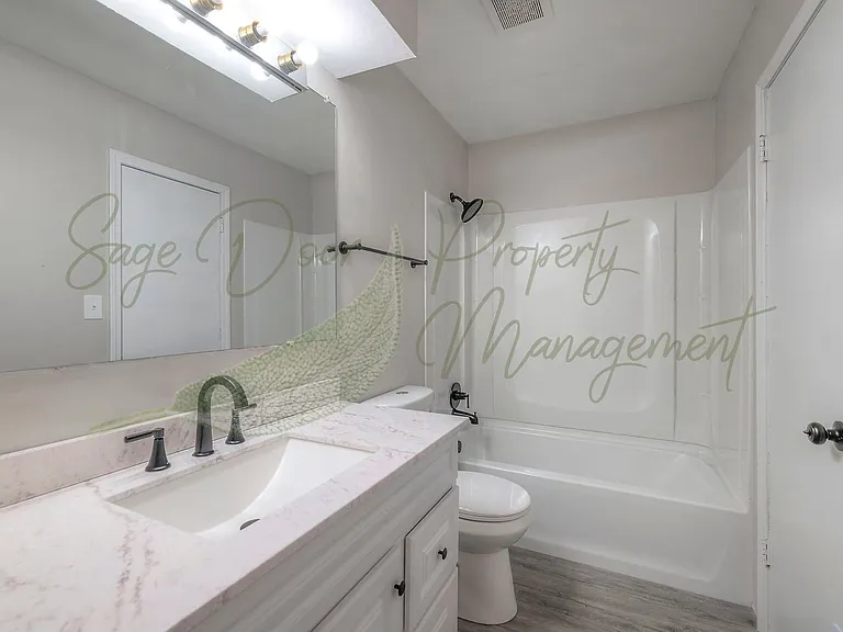 11913 Sycamore Ave — Photo 29