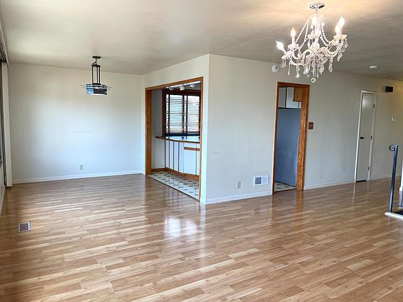 4th image of 375 Shipley Ave