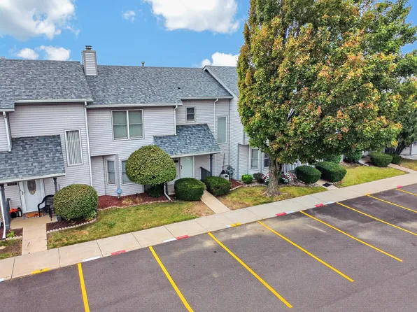 6066 Virginia St, Merrillville, IN 46410