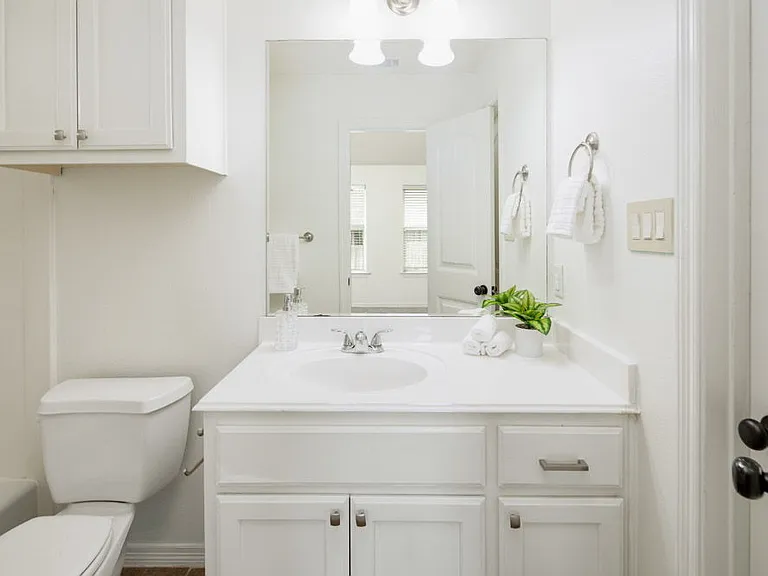1203 Beacon Ct — Photo 19