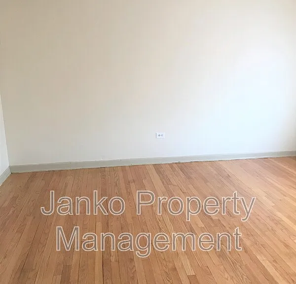 2108 S 17th Ave #1E — Photo 5