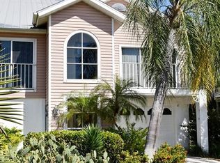 12174 Siesta Dr, Fort Myers Beach, FL 33931