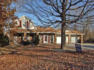 2330 Highland Rd, Decatur, IL 62521