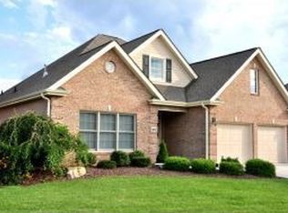 1047 Waterbrooke Ln, Johnson City, TN 37604