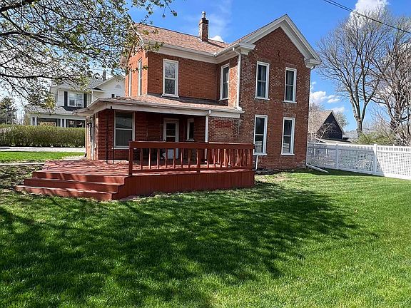 4th image of 109 W Garfield St