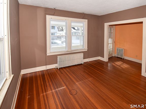 3rd image of 11 Anderson Street