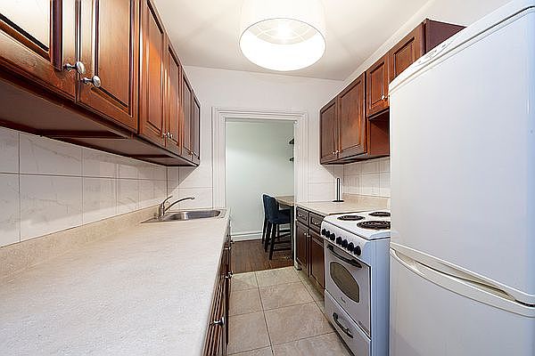 1st image of 29 E 28th St APT 5