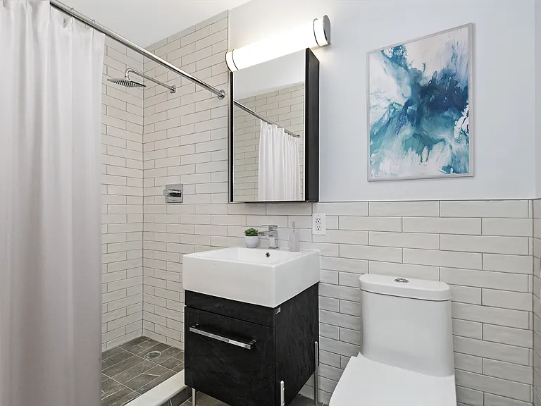 216 Boerum St #4B — Photo 4