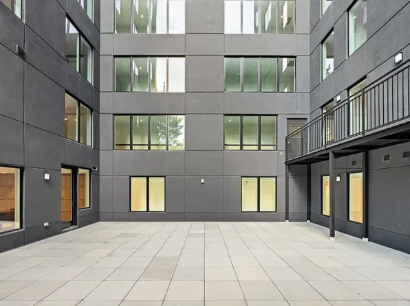 39 Lenox Road image 20 of 21